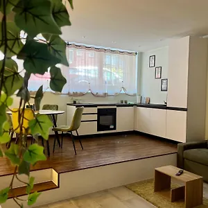  Casa vacanze Maison Naturalistica - A 5 Fermate Dal Duomo Italia